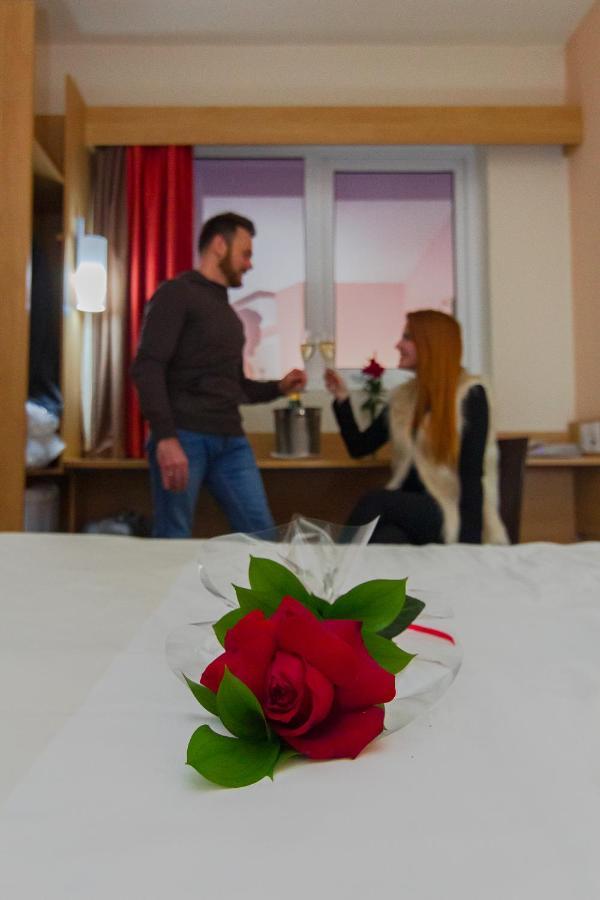 Ibis Novo Hamburgo Hotell Exteriör bild