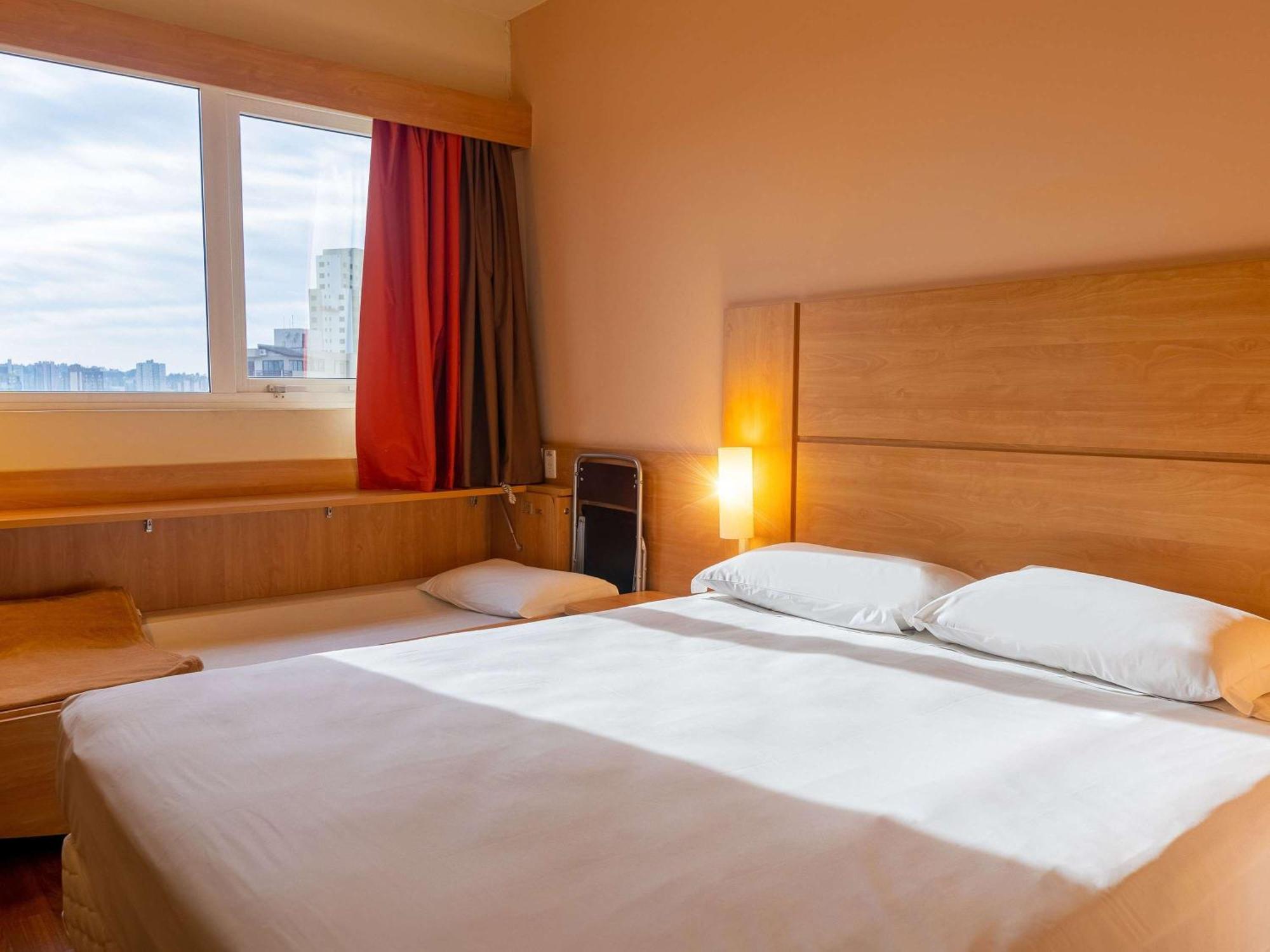 Ibis Novo Hamburgo Hotell Exteriör bild