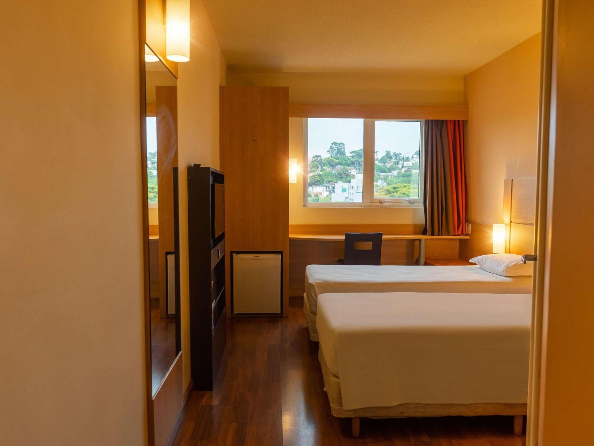 Ibis Novo Hamburgo Hotell Exteriör bild